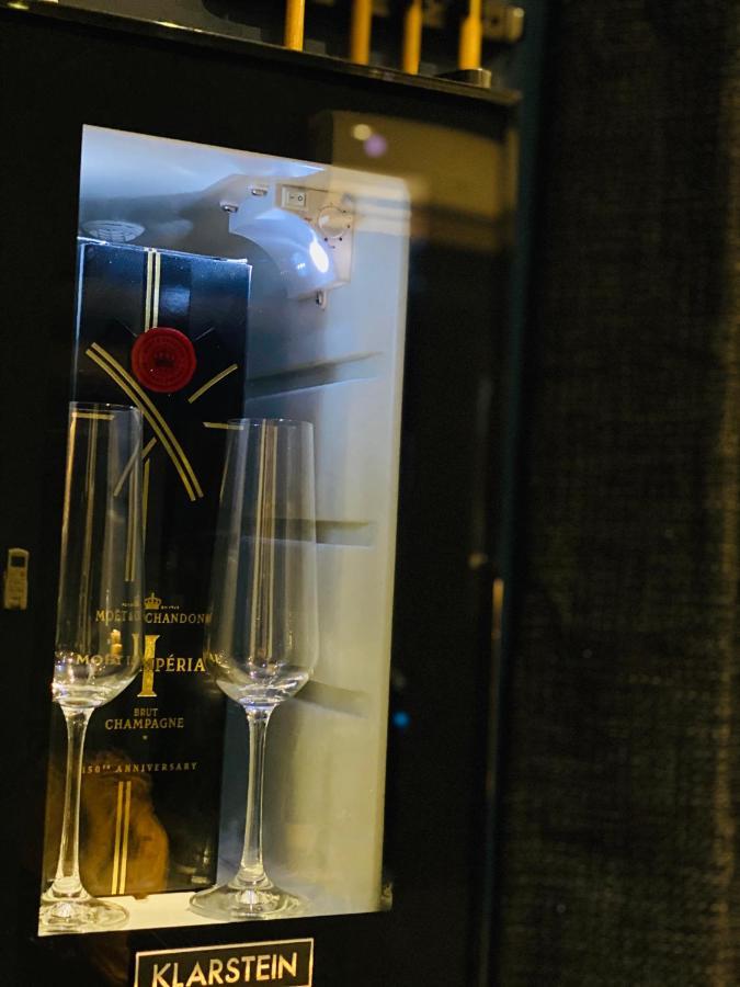 Capsule Temps Suspendu - Balneo, Home Cinema & Billard Valenciennes Eksteriør bilde