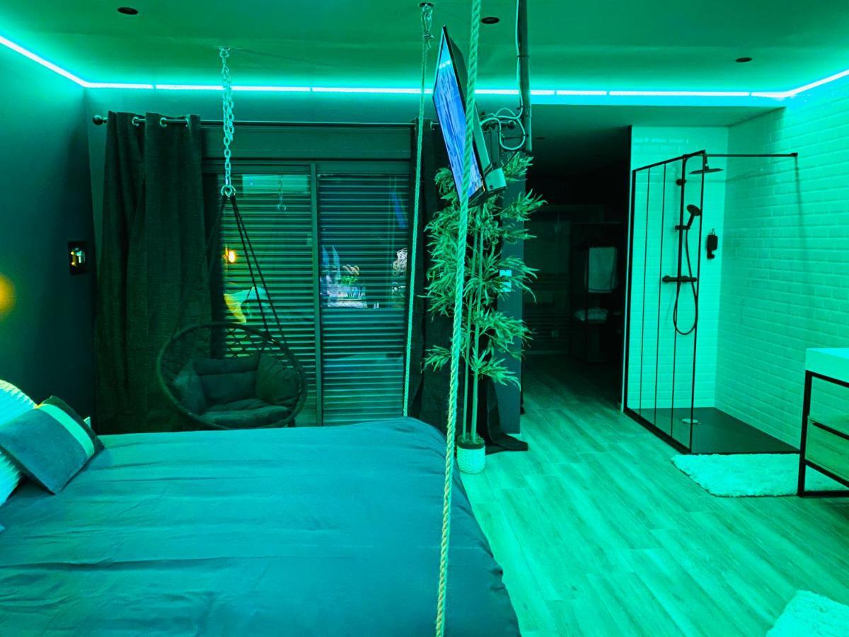 Capsule Temps Suspendu - Balneo, Home Cinema & Billard Valenciennes Eksteriør bilde