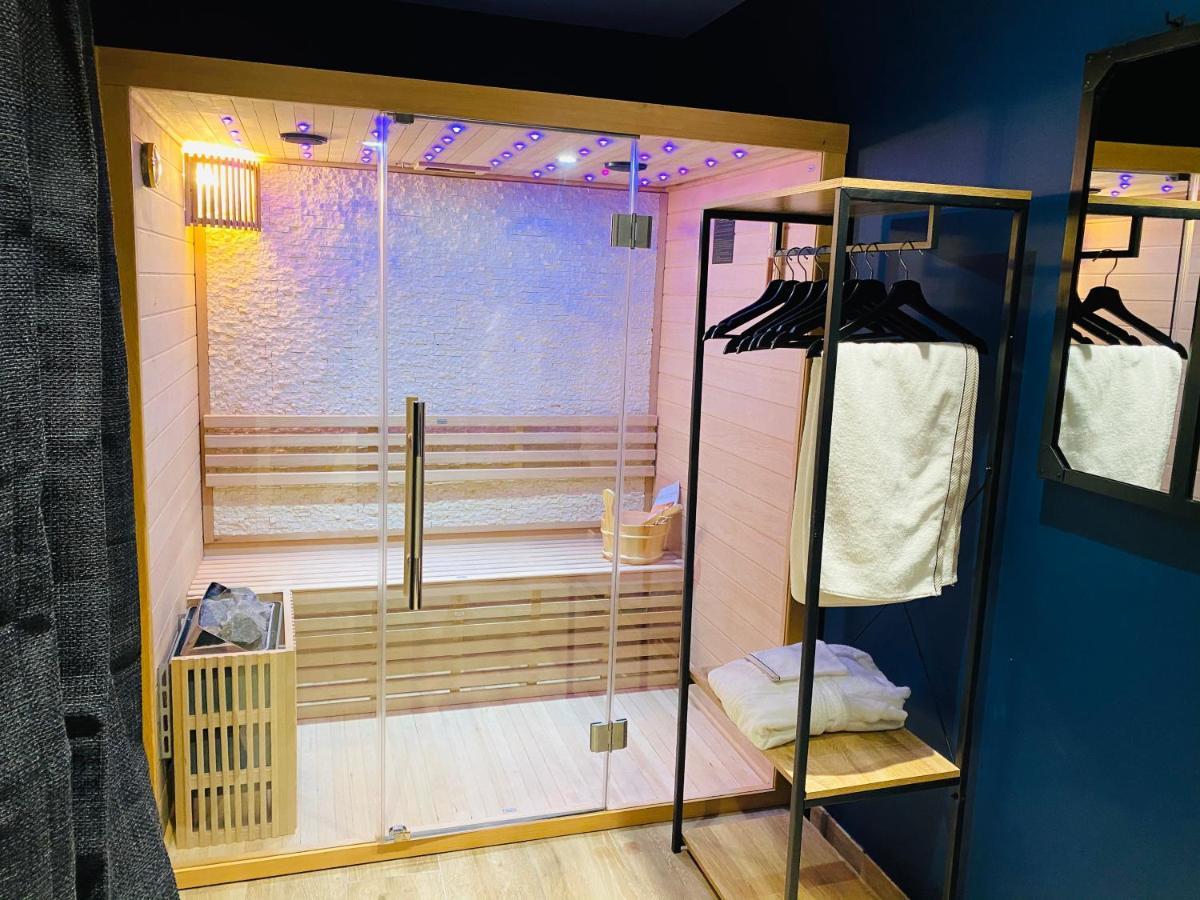 Capsule Temps Suspendu - Balneo, Home Cinema & Billard Valenciennes Eksteriør bilde